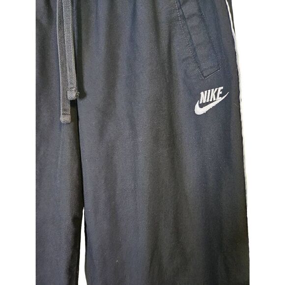Nike activewear pants. Size M. - Picture 2 of 7